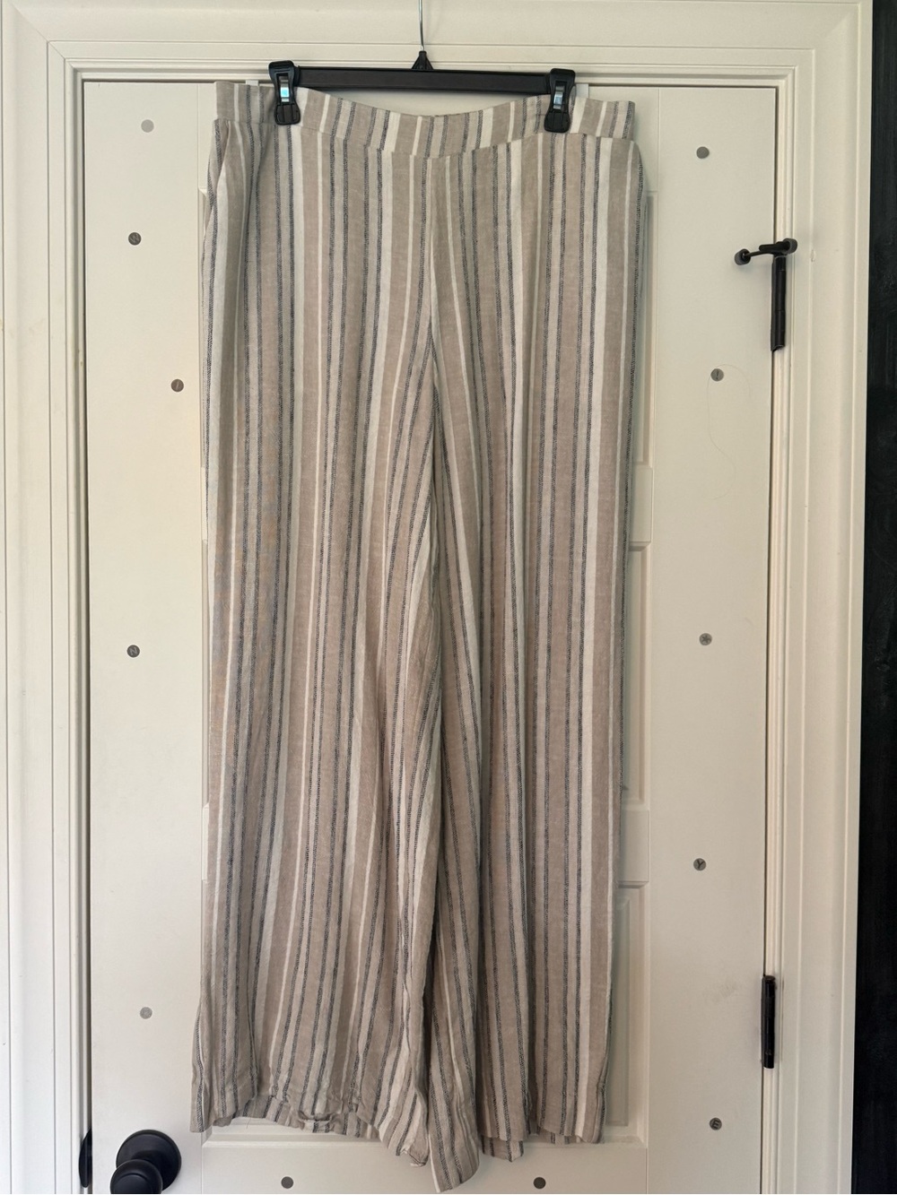 Woman’s Striped wide leg pants